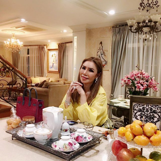 Đắm một lần đò, mẹ đơn thân đồng ý làm vợ 5 tỷ phú Dubai và màn đổi đời: Sống trong cung điện, có 20 vệ sĩ đi theo, mỗi tháng tiêu vặt 7 tỷ!-3